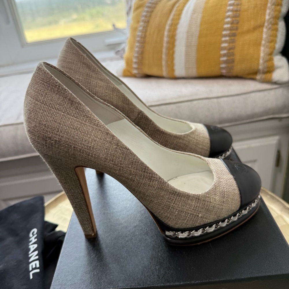 CHANEL Beige and Black Heels - Picture 10 of 13
